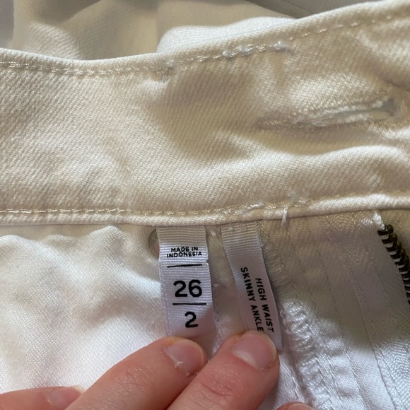 NWOT Loft White Skinny Jeans NWOT - Picture 2 of 3
